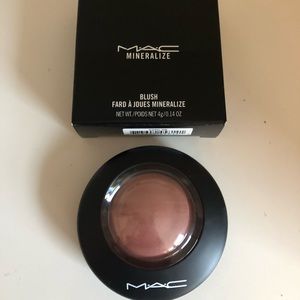 MAC Mineralized Blush- Sweet Enough- M.A.C